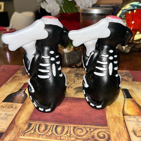 2 cute festive skeleton dogs decor comes in a pair - Picture 2 of 7